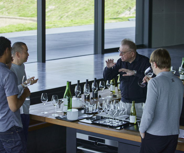 IWA 5 – Premium Sake from Toyama: Story, Vision and Craft