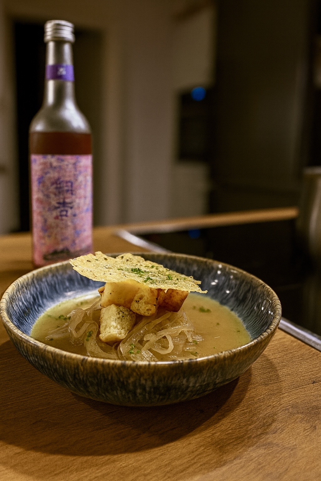 Second Sunday of Advent: “Sunrise” – Japanese Onion Soup with Kombu Dashi, Wakame–Comté Crackers & Sansho Croutons
