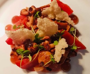 Stewed and Pickled Apricot - Stewed and pickled apricot. Chanterelles. Ponzu-Thai Basil Vinaigrette
Restaurant: Orania.Berlin 