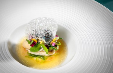 BRETTON MACKEREL - BRETTON MACKEREL & GILLARDEAU OYSTER
Lemon verbena, spring onions, nori
Chef: Julian Stowasser
Restaurant: Lakeside Restaurant