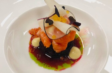 Elderberry-pickled Char - Elderberry-pickled Char/ Beetroot / Black Radish