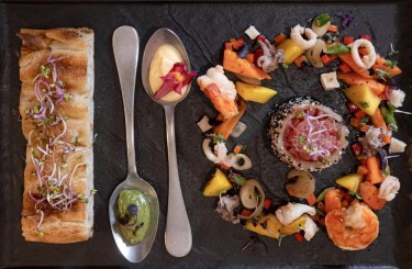 Fritto Misto  - Fritto misto I tuna tartare I butterfish coat I papaya salad I focaccia
Chef: Paul Prost